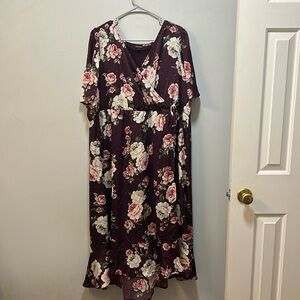 Purple floral V-neck (wrap-like) dress from Torrid. Size 2/18-20.